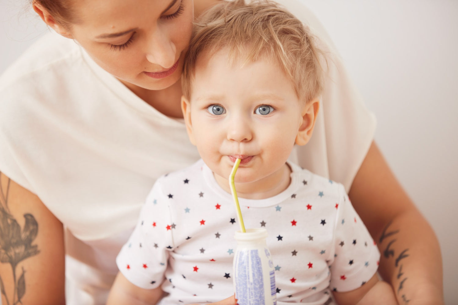 Baby Straw Bottle: When And How to Use It